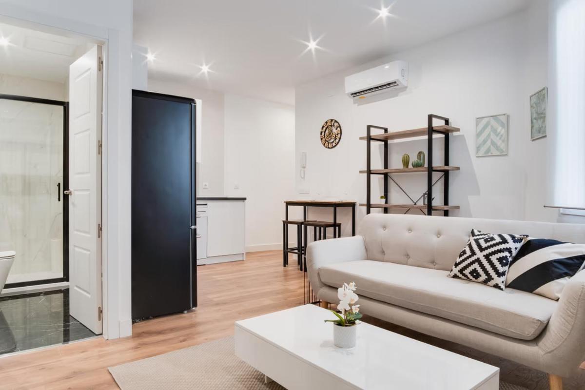 Alin Sea Apartament *